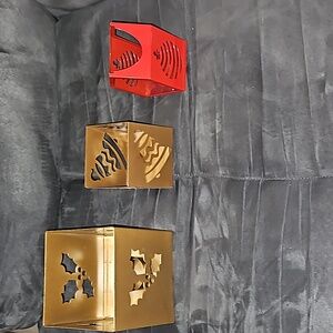 🎄3 Shiny Metal Holiday Winter Candle Holders Ornament Bell Holly Berries Stars